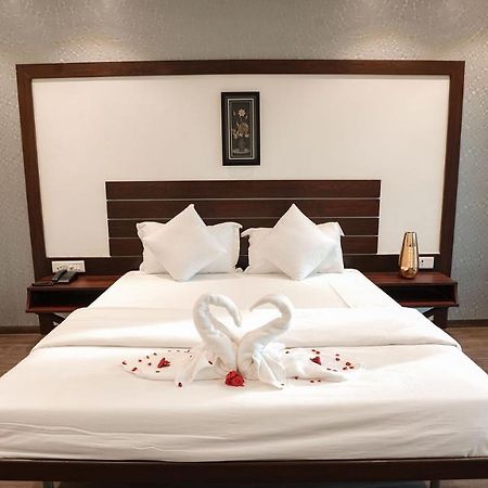 The Windmill Resorts Малван Экстерьер фото