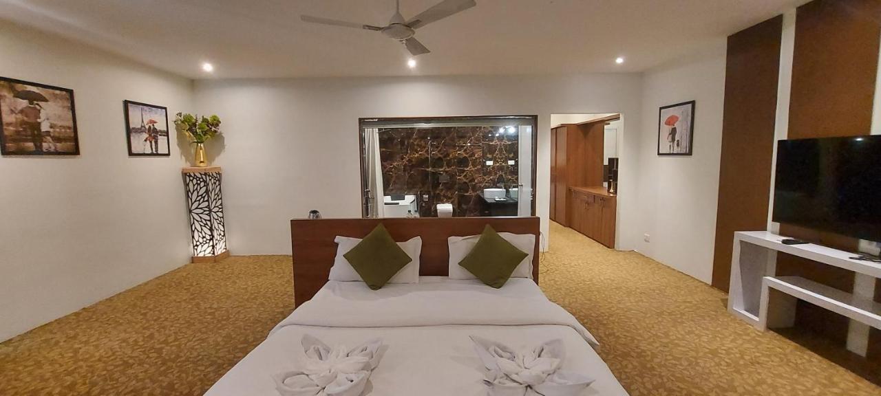 The Windmill Resorts Малван Экстерьер фото